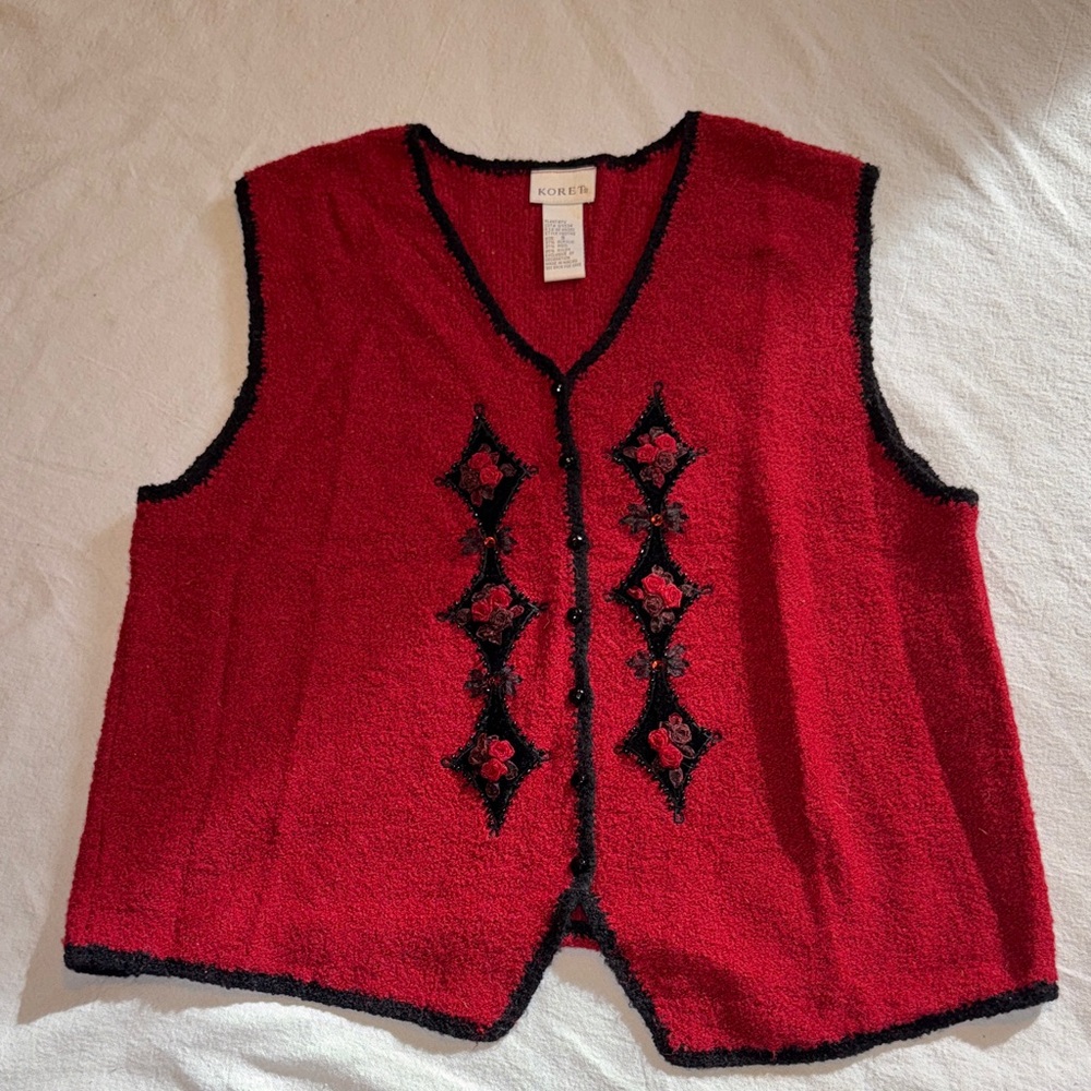 Koret VTG Red and Black Whimsical Vest
